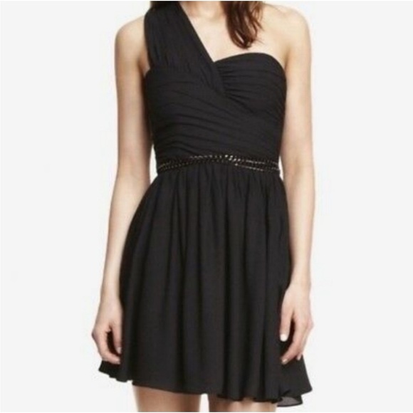 Express Dresses & Skirts - Express Elegant Black One-Shoulder Dress size 0